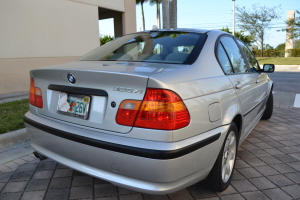 2004 BMW 325xi 