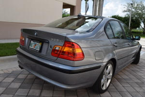 2004 BMW 325xi 