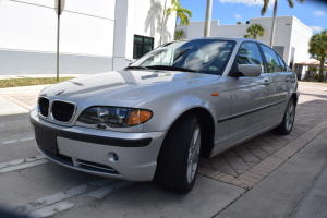 2004 BMW 330xi 
