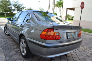 2004 BMW 330xi 