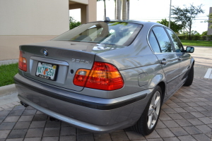 2004 BMW 330xi 