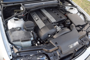 2004 BMW 330xi 