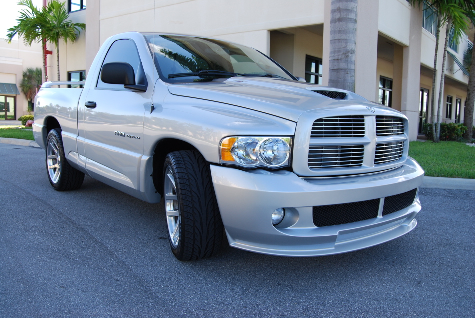 2004 Dodge SRT-10 