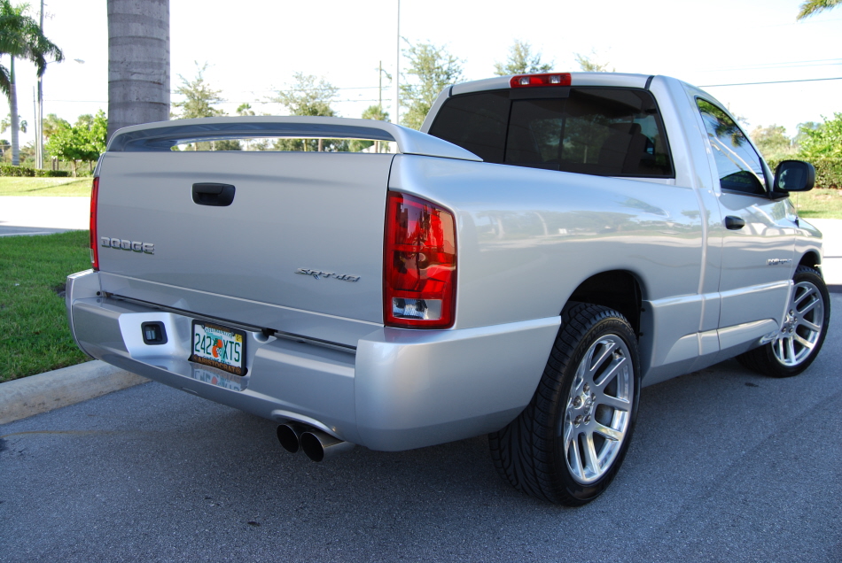 2004 Dodge SRT-10 