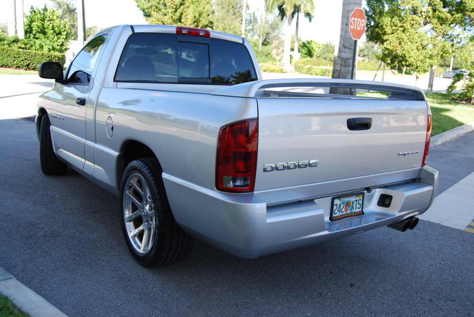 2004 Dodge SRT-10 