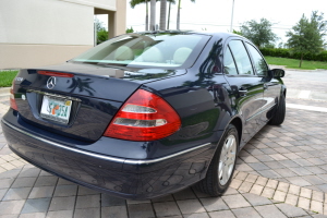 2004 Mercedes E320 