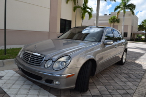 2004 Mercedes E320 