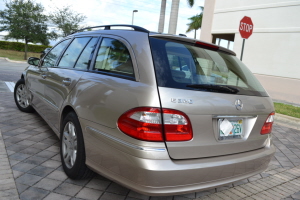 2004 Mercedes E320 