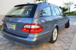 2004 Mercedes E320 