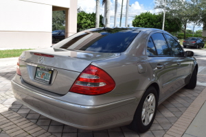 2004 Mercedes E320 