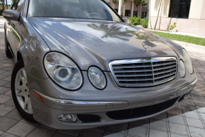 2004 Mercedes E320 