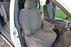 2004 Toyota Sienna 