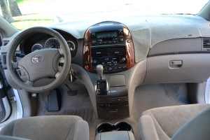 2004 Toyota Sienna 