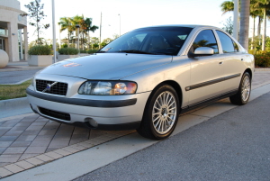 2004 Volvo S60 