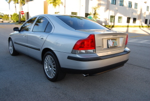 2004 Volvo S60 