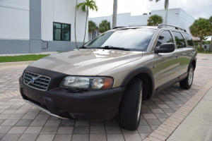 2004 Volvo XC70 AWD 