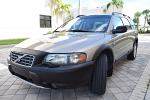 2004 Volvo XC70 AWD 