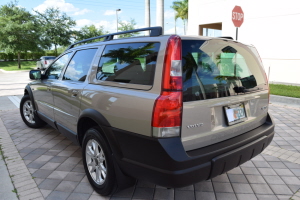 2004 Volvo XC70 AWD 