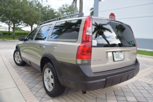 2004 Volvo XC70 AWD 