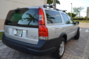 2004 Volvo XC70 AWD 