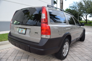 2004 Volvo XC70 AWD 