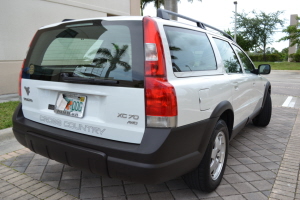 2004 Volvo XC70 AWD 