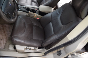 2004 Volvo XC70 AWD 