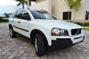 2004 Volvo XC90 