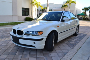 2005 BMW 325i 