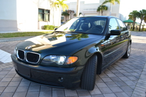 2005 BMW 325i 