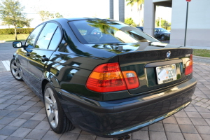 2005 BMW 325i 