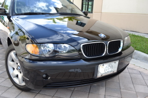 2005 BMW 325i 