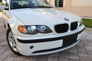 2005 BMW 325i 