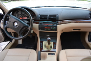 2005 BMW 325i 