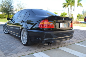 2005 BMW 330i 