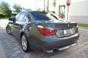 2005 BMW 530i 