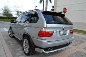 2005 BMW X5 4.8is 