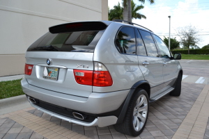 2005 BMW X5 4.8is 