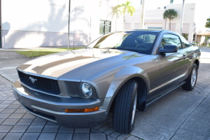 2005 Ford Mustang 