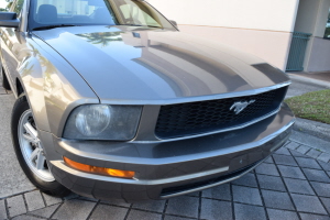 2005 Ford Mustang 