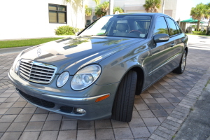 2005 Mercedes E320 