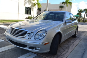 2005 Mercedes E320 