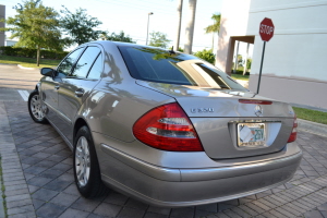 2005 Mercedes E320 