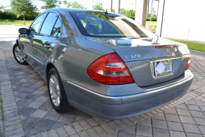 2005 Mercedes E320 