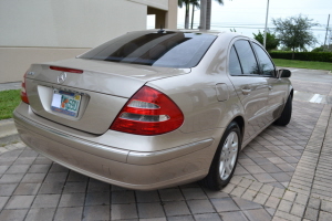 2005 Mercedes E320 