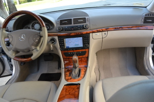 2005 Mercedes E320 