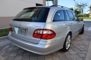 2005 Mercedes E500 4Matic 