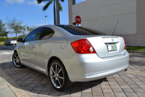 2005 Scion tC 