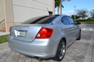 2005 Scion tC 