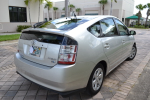 2005 Toyota Prius Hybrid 